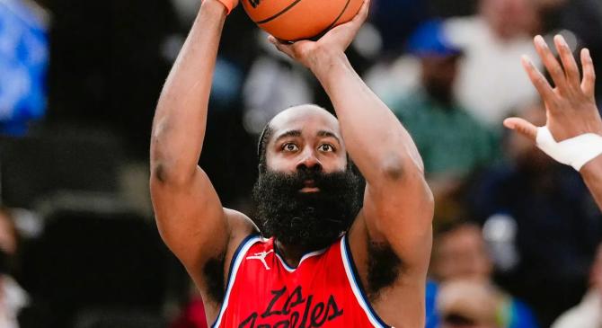 九游-关于大比分获胜引发热议！，德罗巴在快船比赛中领先优势明显赢得满堂喝彩的信息