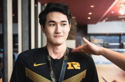 九游体育-关于Karsa在利物浦比赛中战术调整，突破纪录引发热议！的信息